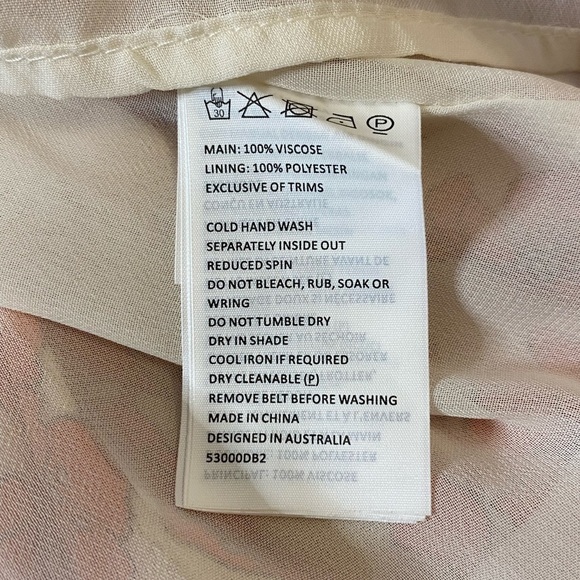 Bardot Fiesta Red and White Floral Faux Wrap Dress size XS New with tags - Picture 6 of 8